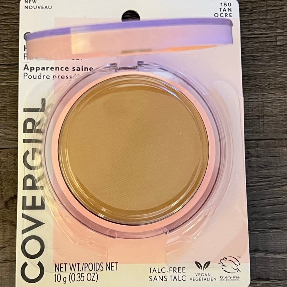 💞 New COVERGIRL Clean Fresh Pressed Powder in Tan
